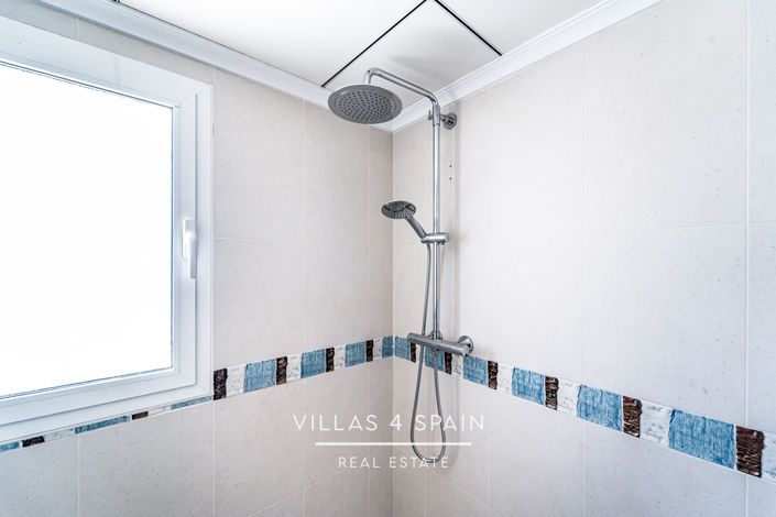 Image No.47-3 Bed Villa for sale