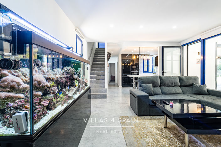 Image No.14-3 Bed Villa for sale