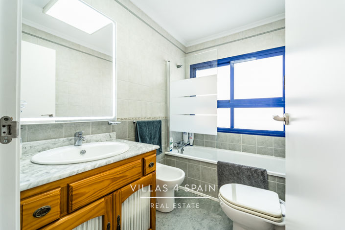 Image No.23-3 Bed Villa for sale