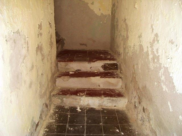 Image No.18-2 Bed Townhouse for sale