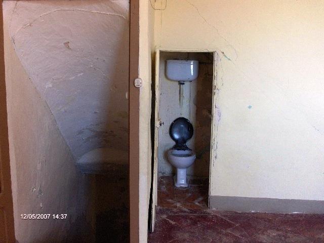 Image No.36-2 Bed Townhouse for sale