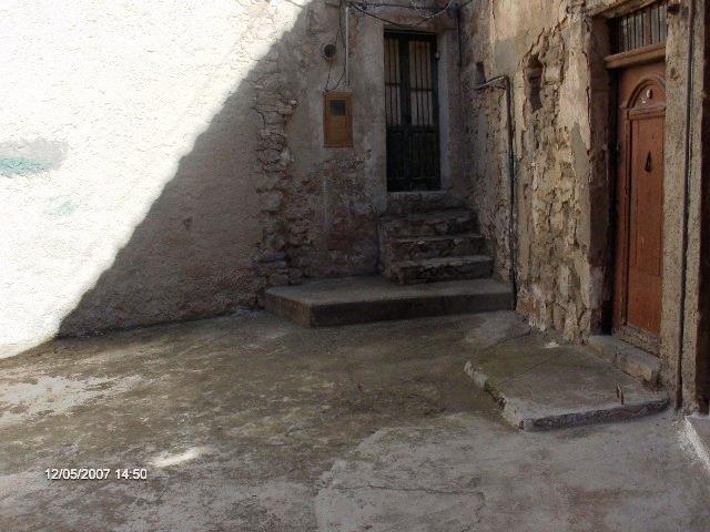 Image No.49-2 Bed Townhouse for sale