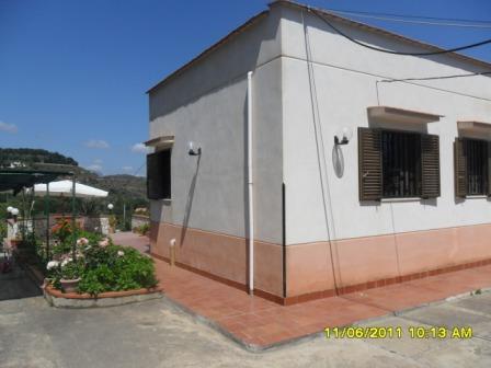 Image No.3-3 Bed Villa / Detached for sale