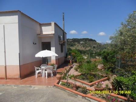 Image No.5-3 Bed Villa / Detached for sale
