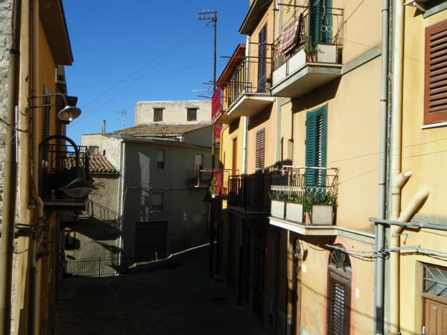 Image No.9-3 Bed Townhouse for sale