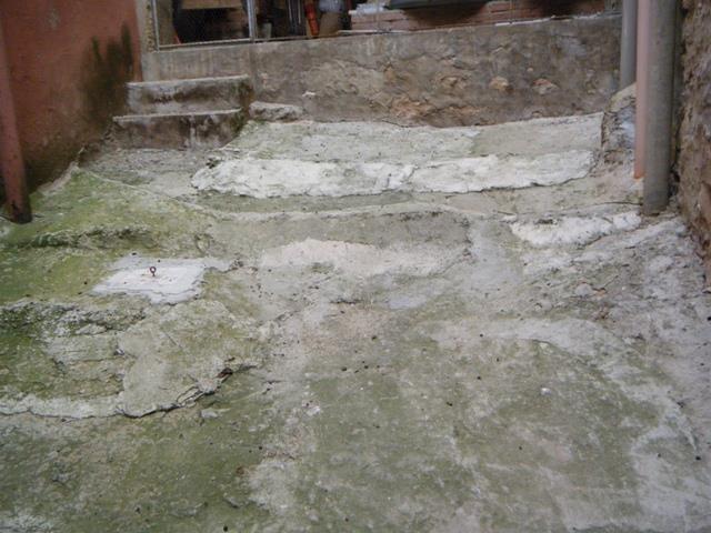 Image No.6-6 Bed Townhouse for sale