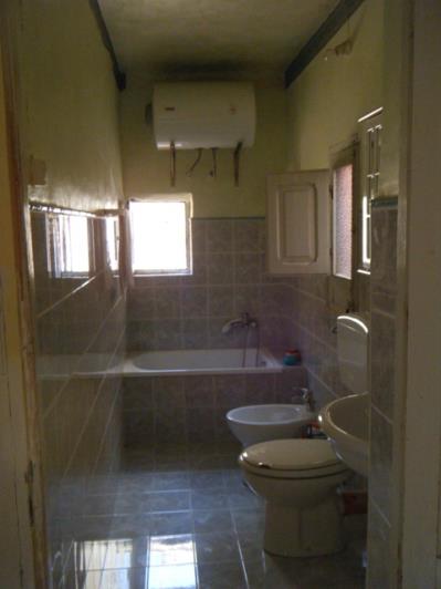 Image No.15-6 Bed Townhouse for sale