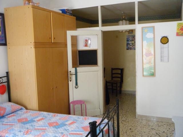 Image No.23-6 Bed Townhouse for sale