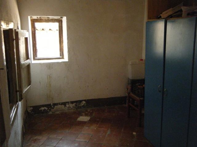 Image No.27-6 Bed Townhouse for sale