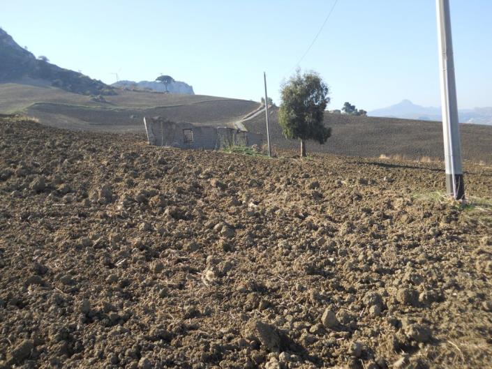 Image No.2-4 Bed Land for sale