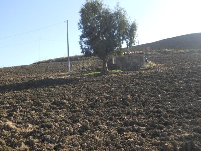 Image No.17-4 Bed Land for sale