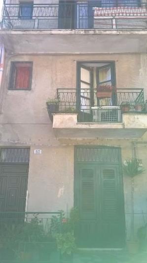 Image No.14-2 Bed Townhouse for sale