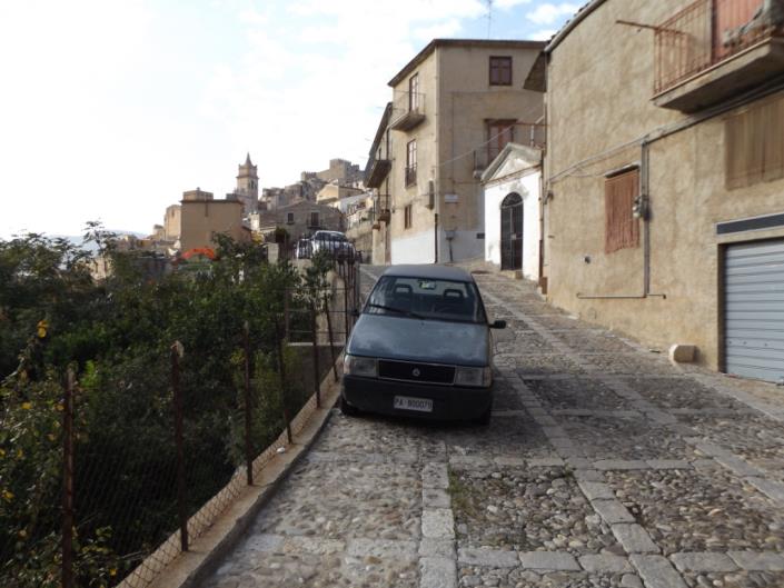 Image No.2-1 Bed Townhouse for sale