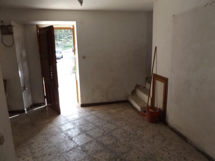 Image No.11-1 Bed Townhouse for sale