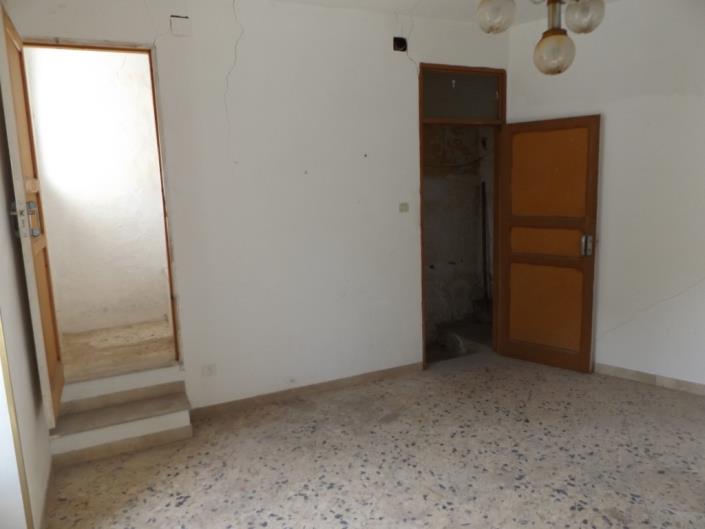 Image No.17-1 Bed Townhouse for sale