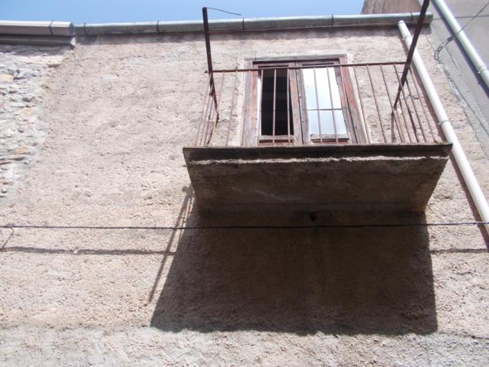 Image No.5-2 Bed Townhouse for sale