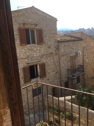 Image No.4-2 Bed Townhouse for sale