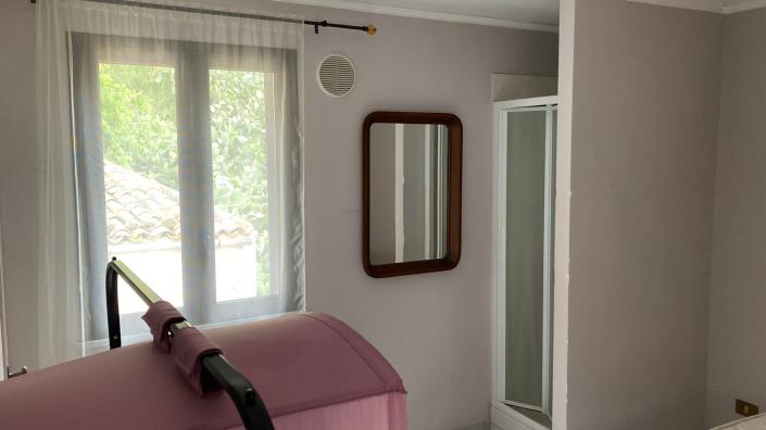 Image No.33-2 Bed Townhouse for sale