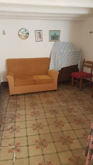 Image No.25-2 Bed Townhouse for sale