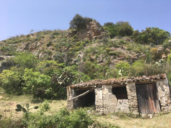 Image No.10-2 Bed Villa for sale