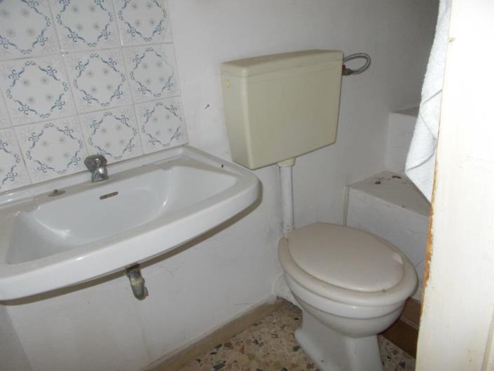 Image No.19-2 Bed Townhouse for sale