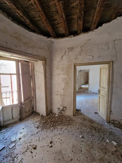 Image No.8-4 Bed House for sale