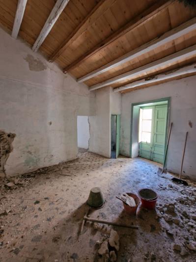 Image No.25-4 Bed House for sale