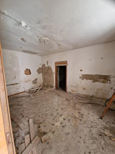 Image No.27-4 Bed House for sale