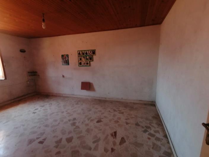 Image No.10-3 Bed House for sale