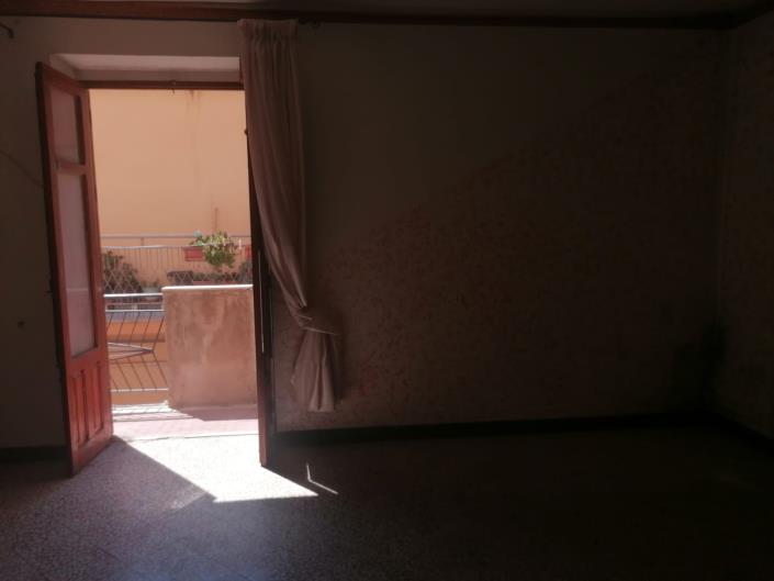 Image No.28-3 Bed House for sale