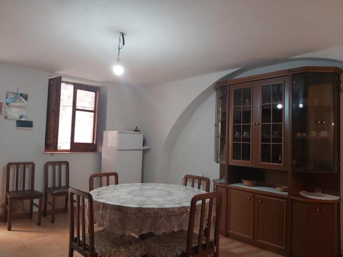 Image No.17-3 Bed House for sale