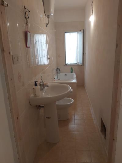 Image No.30-3 Bed House for sale