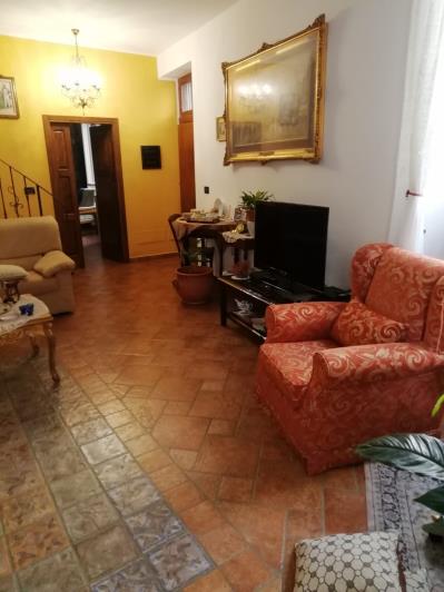 Image No.24-3 Bed House for sale