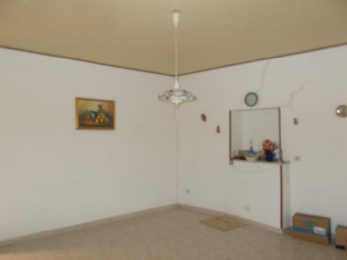 Image No.10-2 Bed House for sale