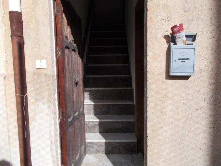 Image No.6-2 Bed House for sale