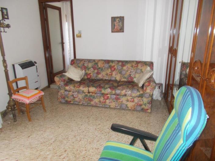 Image No.26-3 Bed House for sale