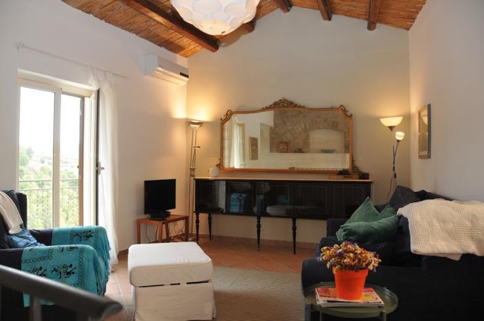 Image No.4-2 Bed House for sale