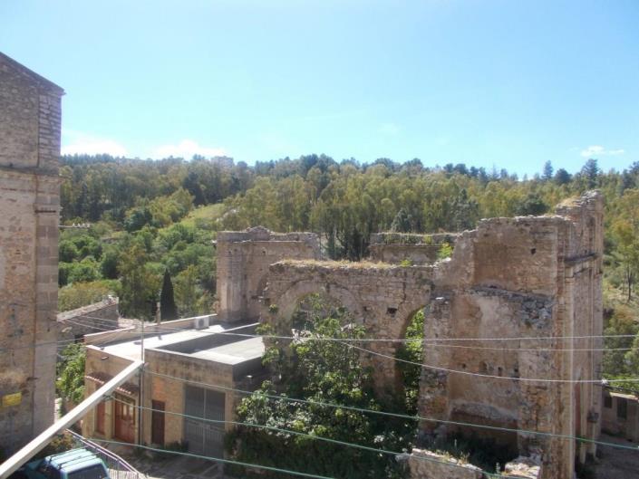 Image No.21-2 Bed House for sale