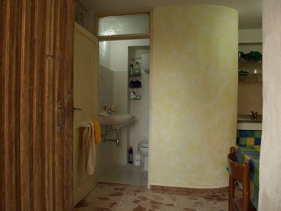 Image No.6-1 Bed House for sale