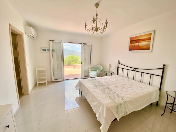 Image No.9-4 Bed Villa for sale