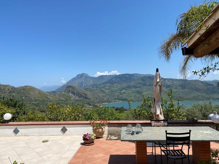 Image No.2-4 Bed Villa for sale