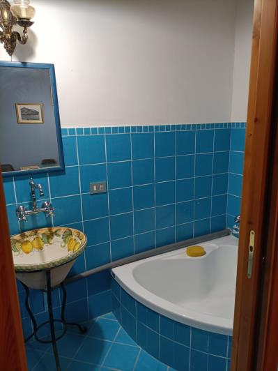 Image No.2-4 Bed House for sale