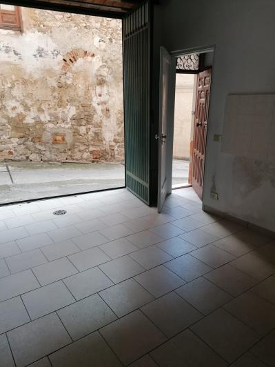 Image No.4-2 Bed House for sale