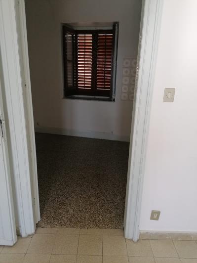 Image No.35-2 Bed House for sale