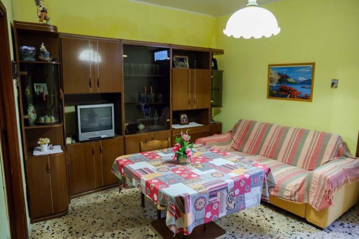 Image No.22-3 Bed House for sale