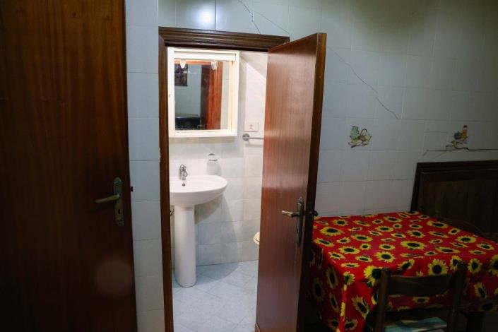 Image No.26-3 Bed House for sale