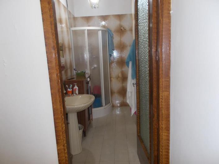 Image No.7-2 Bed House for sale