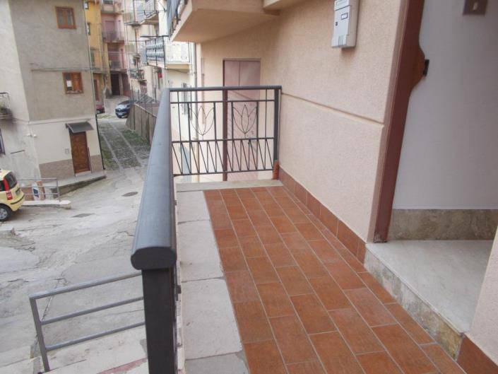 Image No.26-2 Bed House for sale