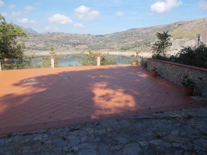 Image No.30-3 Bed Villa for sale