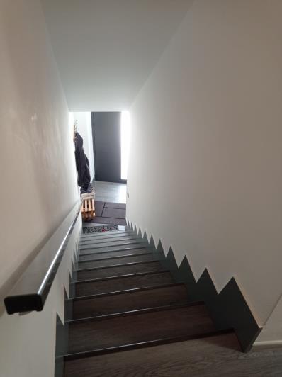 Image No.5-1 Bed House for sale